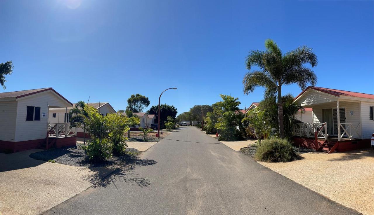 Outback Oasis Caravan Park Carnarvon Exterior photo